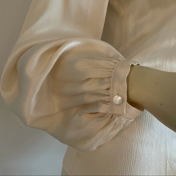 Vintage escada long sleeved silk button down blouse - Picture 7 of 9